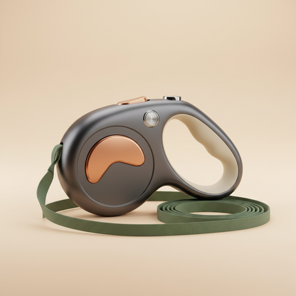 Retractable dog leash product shot